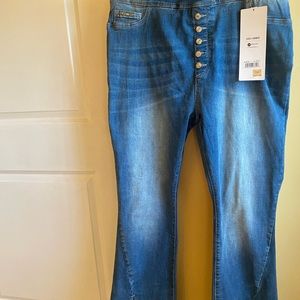 OMG Coco and Carmen high waist flare leg jean with faux buttons. Xl NWT